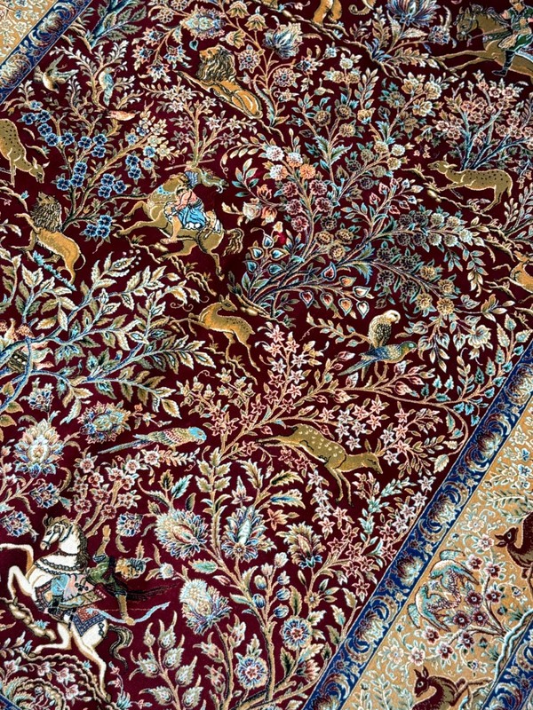 3 x 5 Feet Hunting Pattern Silk Rug, Animal Pictorial, Red Vintage Design gallery