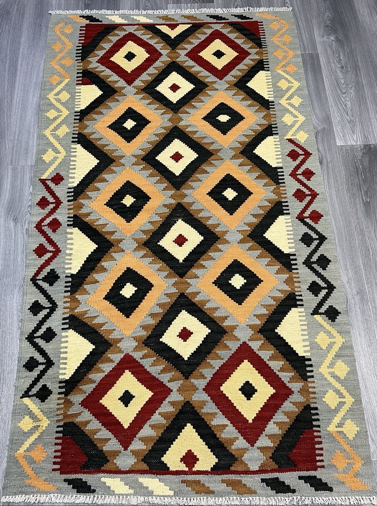 Vintage Kilim Traditional Hand Made Oriental Wool Kilim 4ft11inx3ft 184cmx104cm