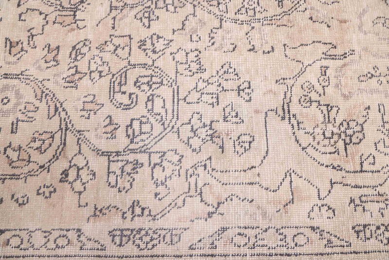 Vintage 9'7" x 12'8" Traditional Hand Knotted Vegetable Dye Wool Area Rug gallery