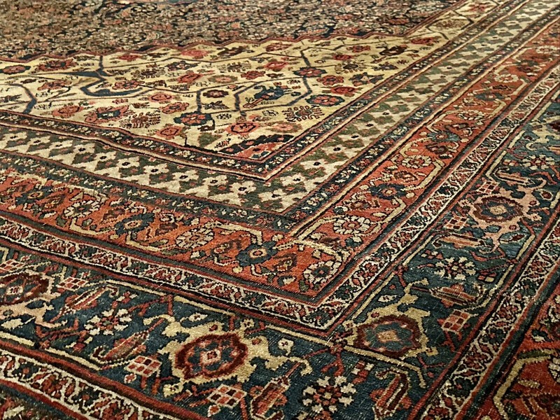 Auth: 19 Century Antique Kurdish Bijjar. Organic 10x18￼ early Garrus wool Base gallery