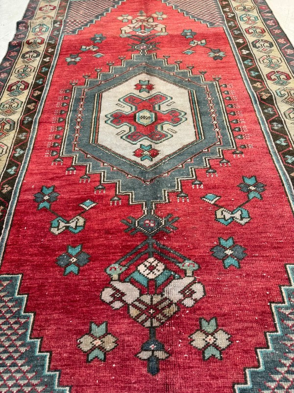 Oriental Hand-Knotted Wool Gallery Size Turkish Oushak Red/Blue/Ivory 4' x 8'2" gallery