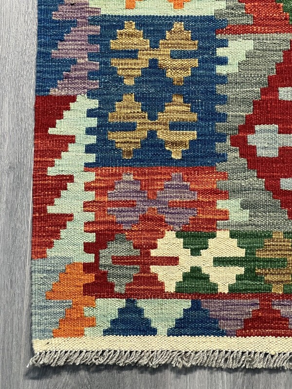 Vintage Kilim Traditional Hand Made Oriental Wool Kilim 5ftx3.2ft 136cmx104cm gallery