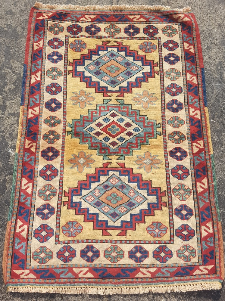 Vintage Hand Made Traditional Rug Oriental Wool Multicolor Carpet 135x91 cm