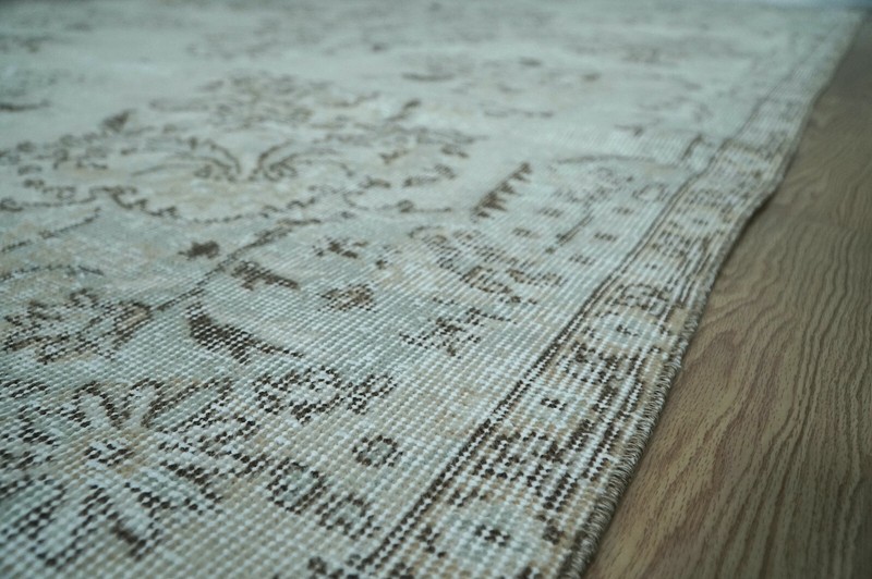 VINTAGE TURKISH RUG, Neutral Beige Rug, Carpet, 5.71x9.58 ft H-2241 gallery