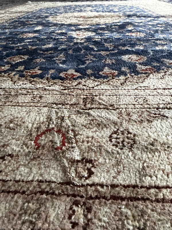 Authentic Silk Rug 4'2"x6' Hand-Knotted Naeen Medallion gallery