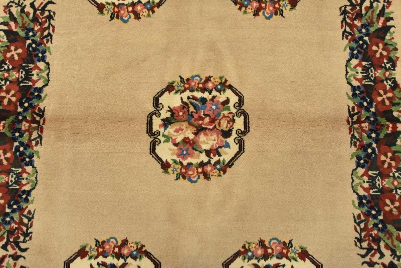 Bakhtiari Rug 4’5” x 6’7” Beige Wool Vintage Traditional Hand-Knotted Carpet gallery
