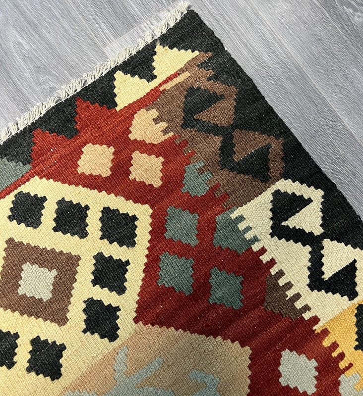 Vintage Kilim Traditional Hand Made Oriental Wool Kilim 5ftx3.2ft 143cmx102cm gallery