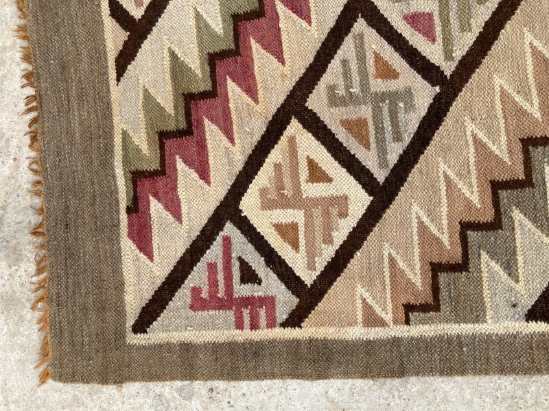 Vintage Navajo Handwoven Beautiful Native American Rug Carpet 147x56 cm gallery