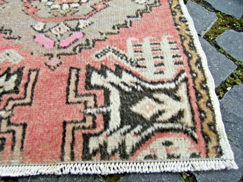 Turkish Rug 21'' x 34'' Vintage Muted Dye Rug Hand-knotted Small Oushak Wool Rug gallery