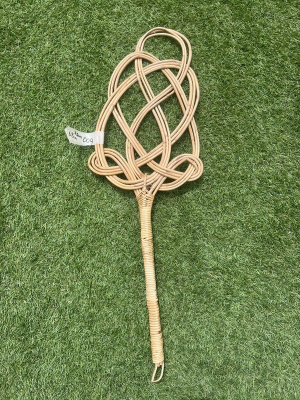 Antique Rustic Wicker Rattan Cane Carpet Beater 50s Decorative Kitchenalia 68cm gallery