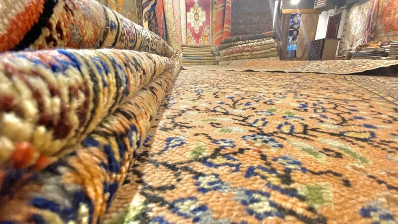 Exquisite Antique1920-1930s Wool Pile Natural Dye Legendary Hereke Rug 7x10ft gallery