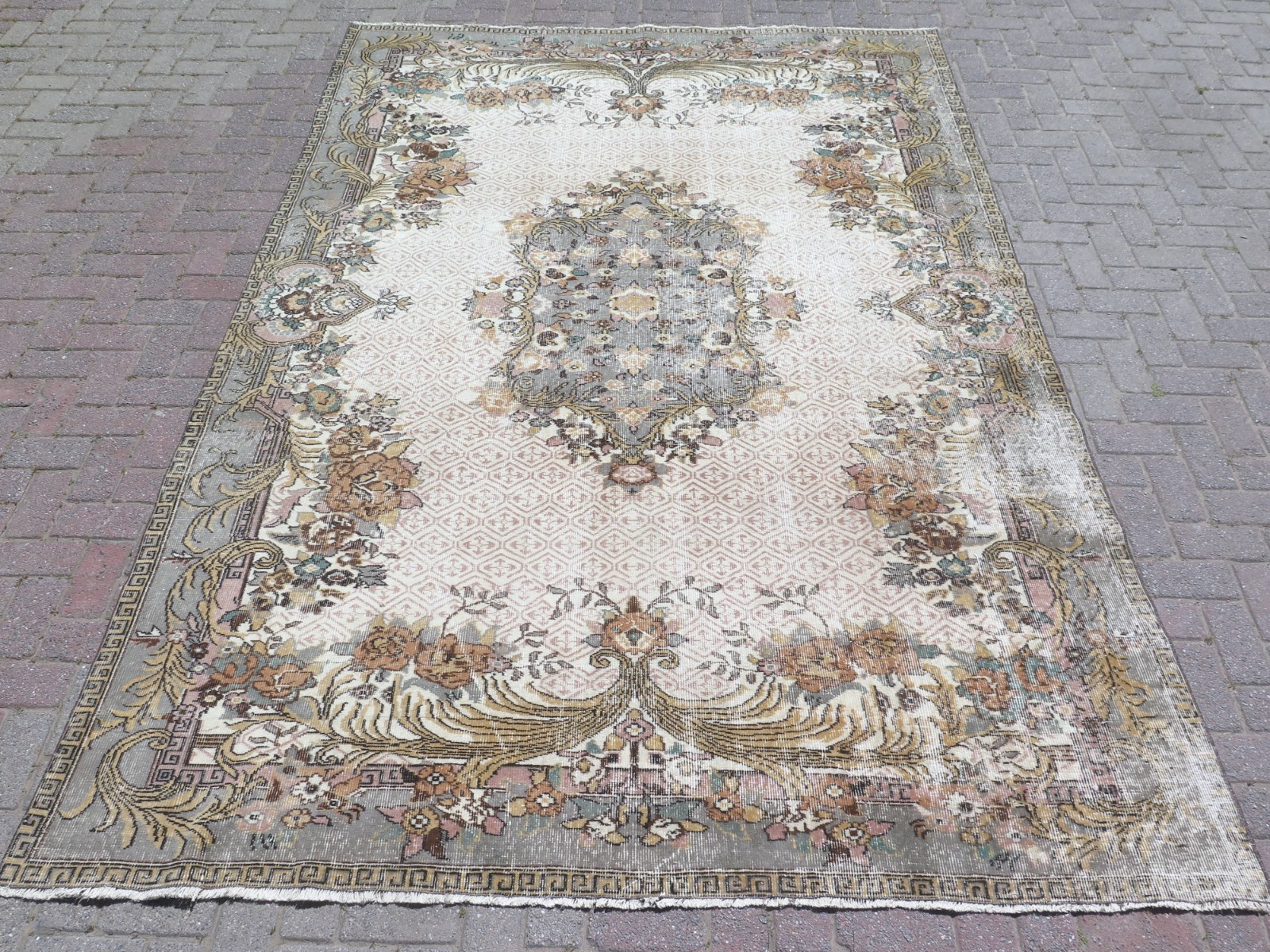 Vintage Turkish Rug, Distressed Floor Carpet, Handmade Wool Large Rug 84"x123" gallery