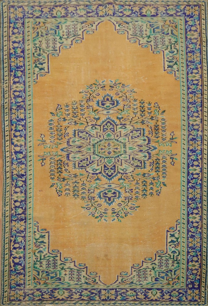 Distressed Anatolian Turkish Area Rug 6x9 Handmade Wool Vintage for Living Room