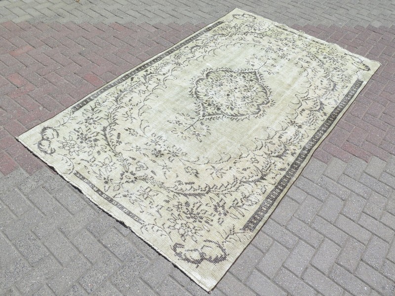 Vintage Turkish Area Rugs, Floor Carpet, Distressed Modern Wool Carpet 61"X105" gallery