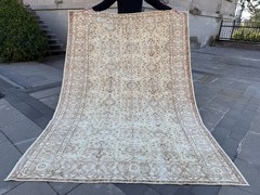 Vintage Turkish Oushak Rug 5.6×8.1 ft Muted Beige Distressed Wool Area Rug 6×8