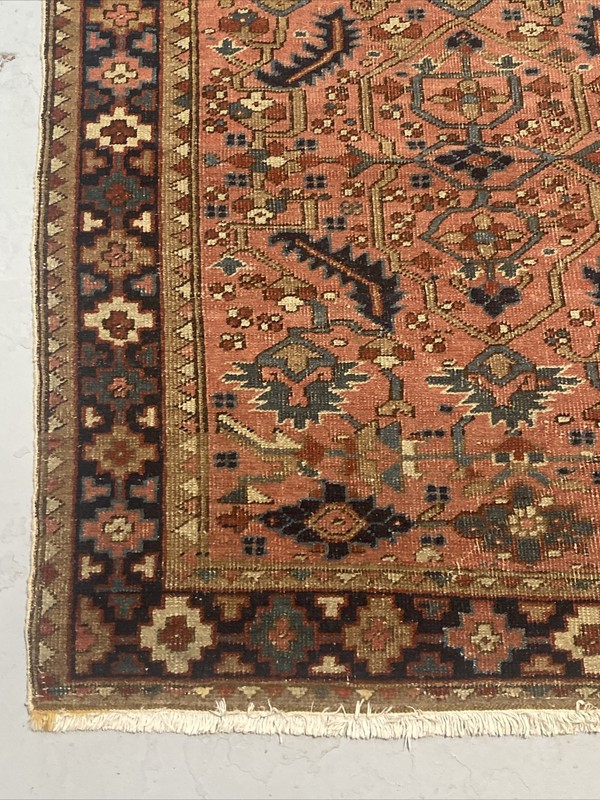 Antique Heriz Serapi Rug gallery