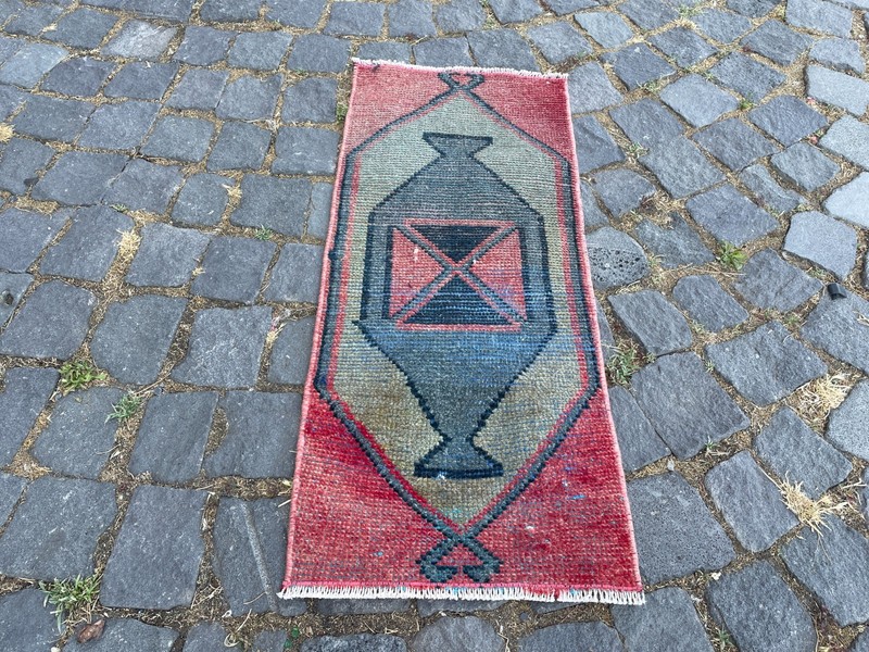 Bohemian Small Rug, Turkish Vintage Rug, Handmade Wool Rug, 1,1 x 2,6 ft gallery