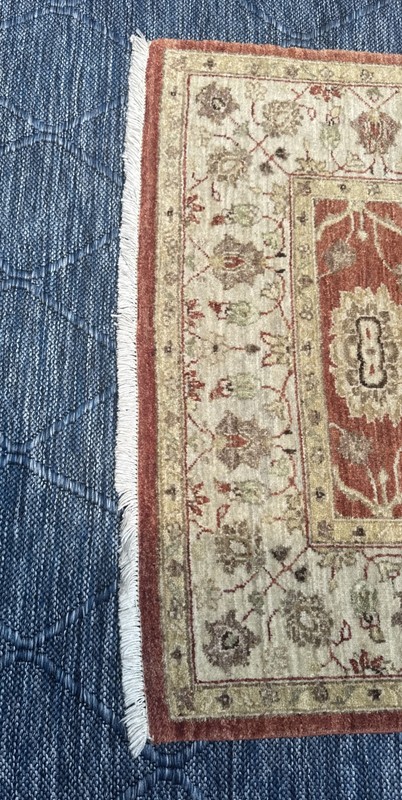 Vintage Turkish 100% Wool 2’7”x4’ Hand-knotted Oriental Rug gallery