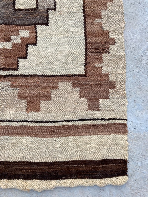 Vintage Handmade Peruvian Pictorial Kilim Rug 161x110 cm gallery