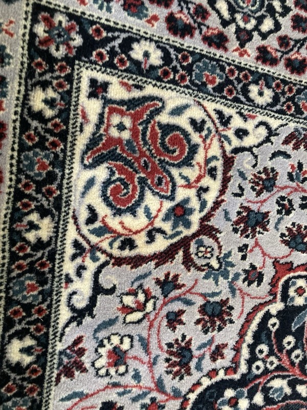 Pretty Large Wool Area Rug Carpet with Floral Medallion Pattern gallery
