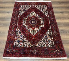 Fine Oriental Rug 3×5 Geometric Medallion Ruby Red and Cream Hand Knotted Wool