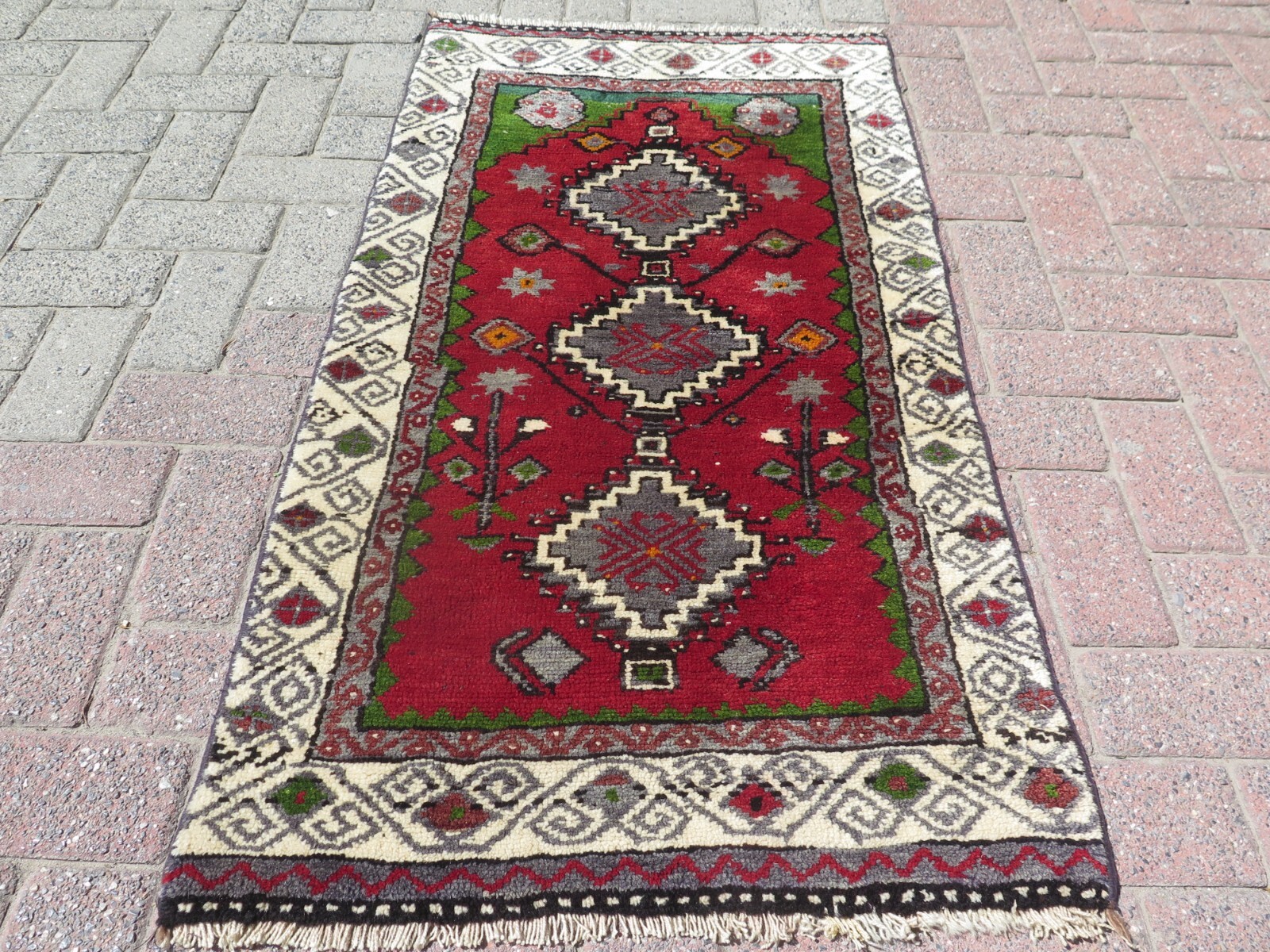 Vintage Turkish Carpet, Handmade Bedroom Rug, Tribal WoolRug, Red Carpet 27"X50" gallery