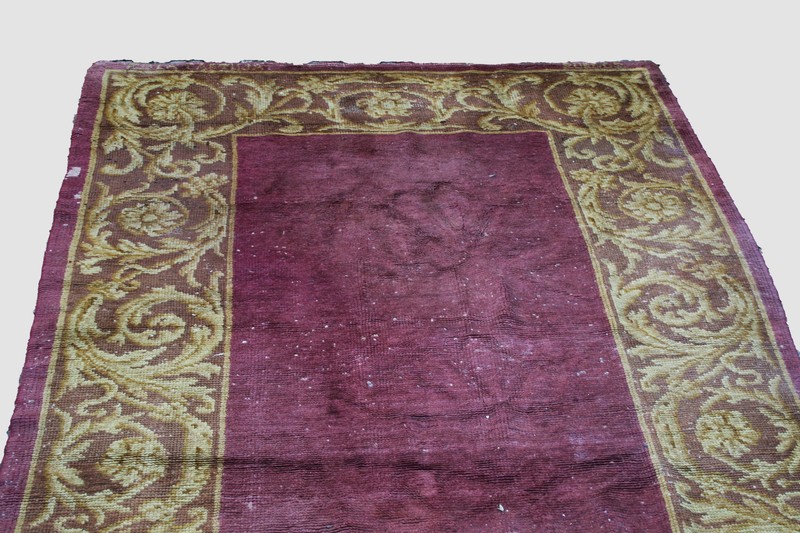 Antique Spanish Monastery Savonnerie rug early 19.th century Burgos gallery