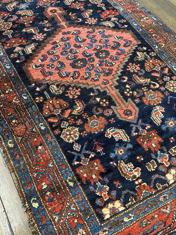 Antique LILIHAN Rug c.1920 Gorgeous Vegetable Dye Colors Great Condition 3’5x5’3 gallery
