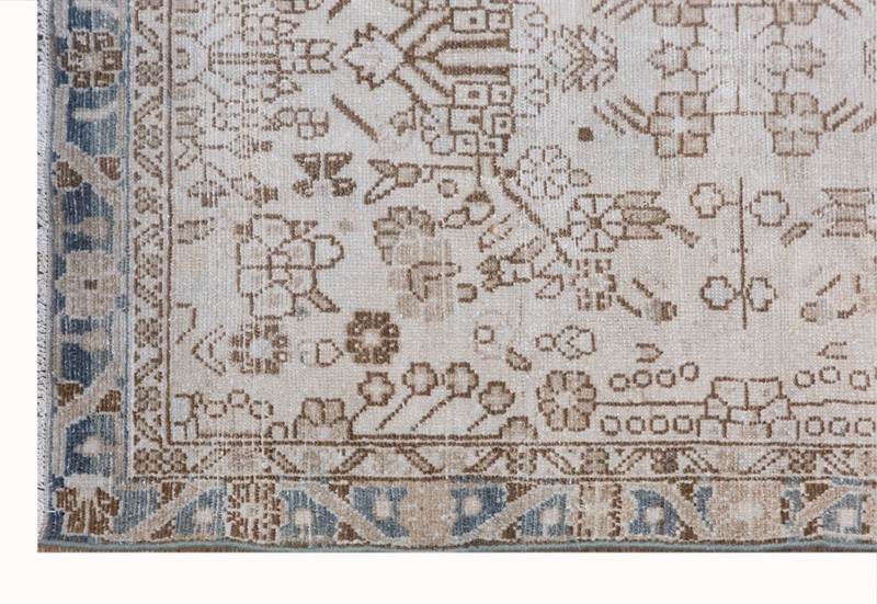 Antique Oushak 95x130 cm (3'1" x 4'3"), Turkish Handmade Wool, 60+ Years Old gallery