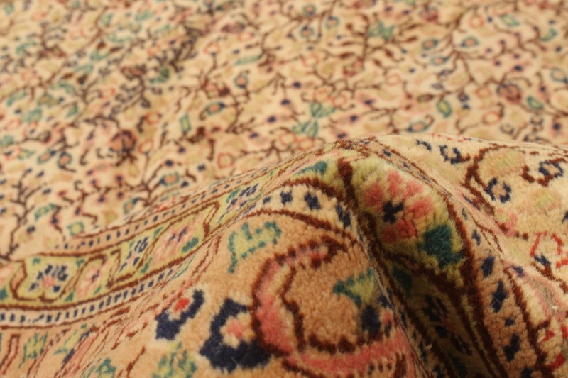 Vintage Hand-Knotted Area Rug 6'5" x 9'6" Traditional Oriental Wool Carpet gallery