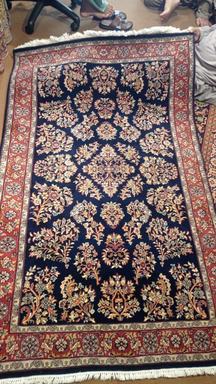 COLLECTORS' ITEM VINTAGE FINE QUALITY HEREKE TURKISH ORIENTAL FLORAL CARPET gallery