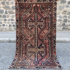 Antique Persian Patterned rug 2.4 x 4.33 ft Vintage Handmade Wool Rug 73 x 132cm