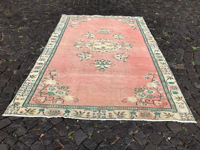 VINTAGE LARGE RUG, HANDMADE WOOL RUG, BOHEMIAN RUG, CARPET | 5,5 x 8,7 ft gallery