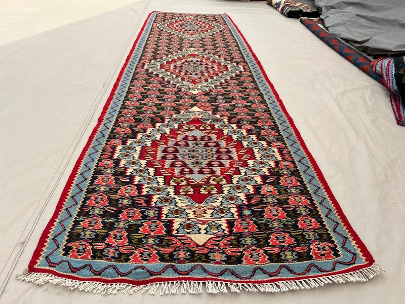 2.5x8.5 Stunning Vintage Super Fine Quality Senneh Knots Oriental Hallway Runner gallery