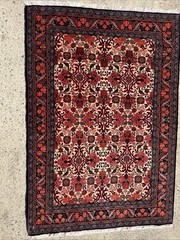5’3”X 3’7” Attractive Semi-Antique Handmade PERSIANRUG Ivory Field