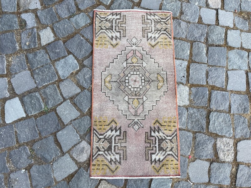 Turkish Vintage Small Rug Handmade Wool Bohemian Bath Mat Rug 1,4 x 2,8 ft gallery