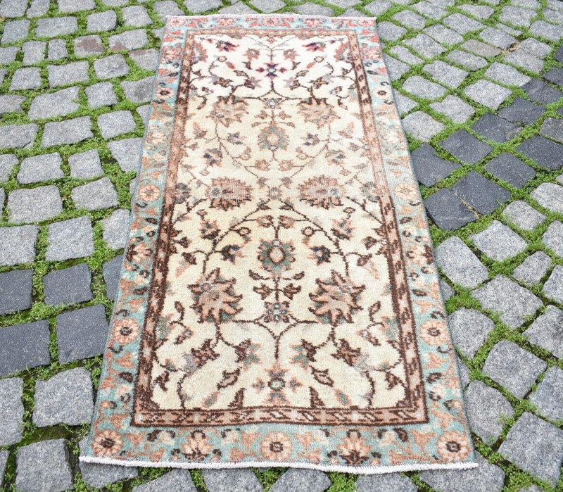 Vintage Turkish Rug 25'' x 52'' Muted Dye Oushak Rug Hand-knotted Wool Pile Rug gallery