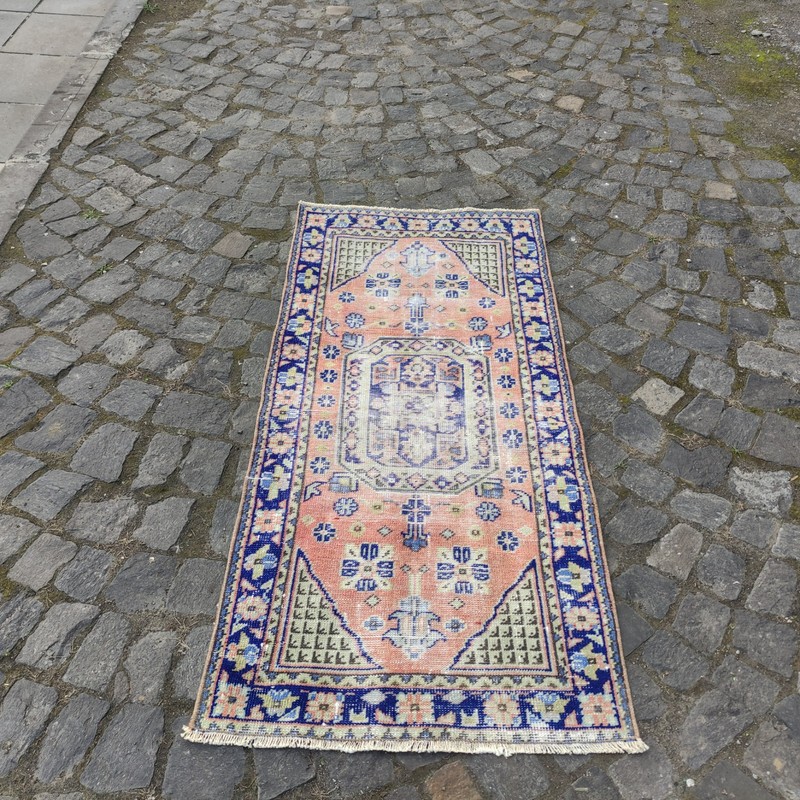 2x5 Persian Style kitchen rug 2.3 x 4.86 ft Vintage rug 70 x 148 cm runner gallery