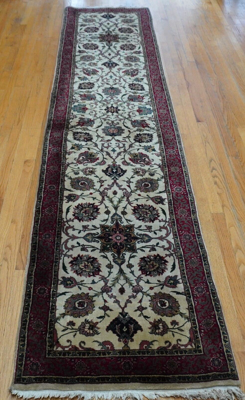 2'6" x 12' Excellent Indo- Tabrizz Floral Hand Knotted Wool Runner Rug gallery