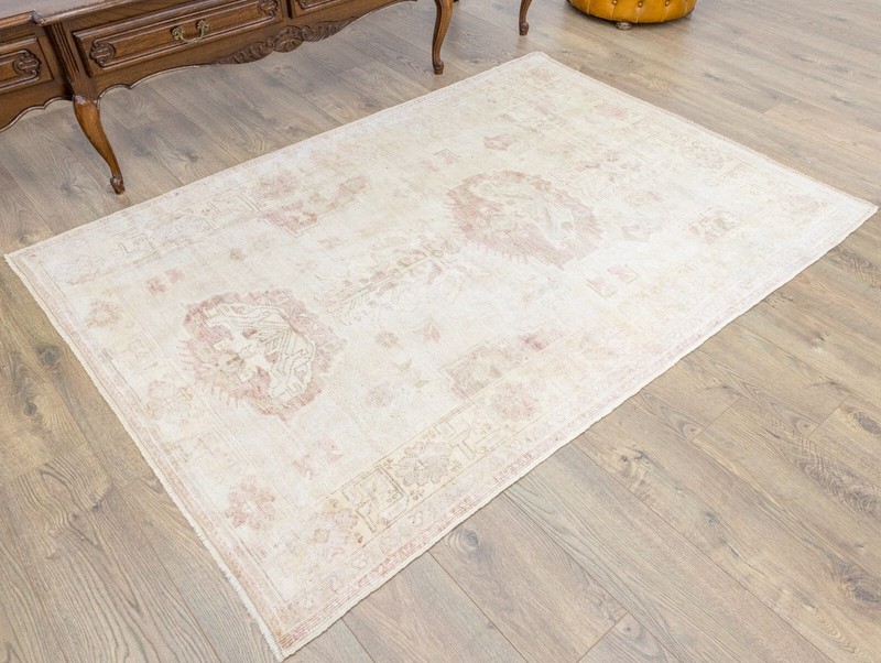 Vintage Oushak Rug 4.6 x 6.5 ft – Blush Almond Tones – Soft Quiet Luxury Accent gallery