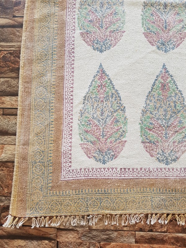 Vintage Handmade Turkish Botanical Wool Kilim Rug 236x152 cm gallery