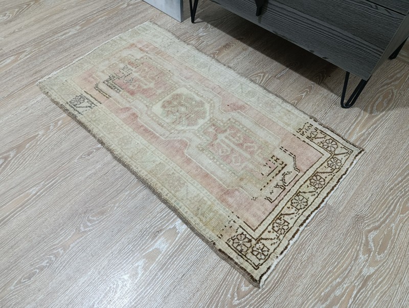 Vintage Turkish Mini Rug 1'8x3'3 ft, Pink Small Modern Oushak Rug gallery