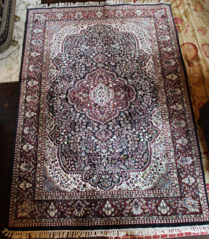 Vtg Oriental SILK Rug, Floral Medallion Design, Hand Knotted, 5'x7', EUC! gallery