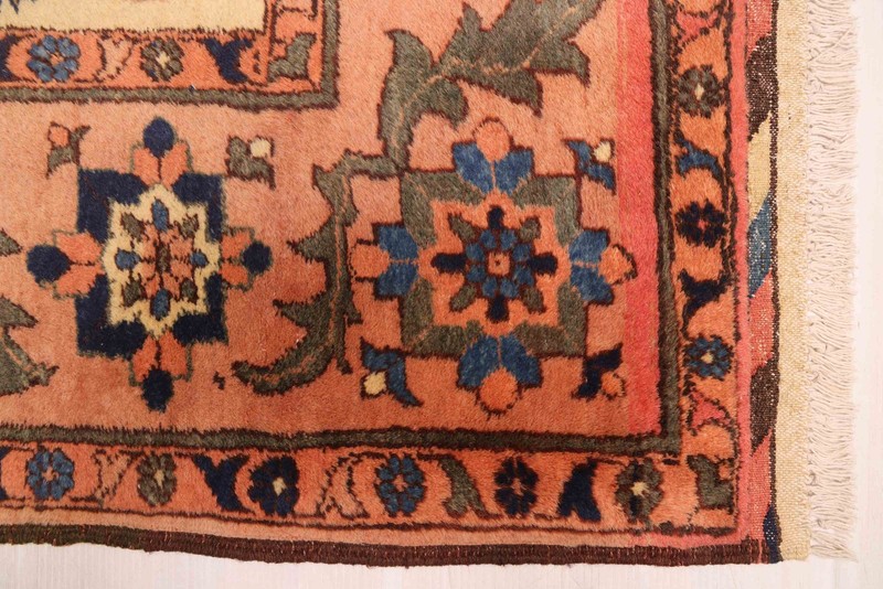Vintage 4'11" x 6'5" Traditional Hand Knotted Vegetable Dye Wool Area Rug gallery