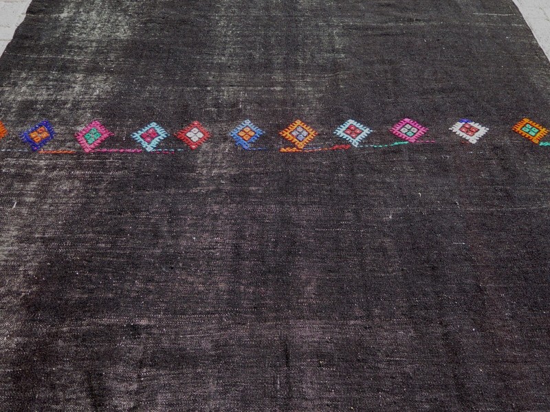 Oversize Rug Black Rug Vintage Turkish Kilim Ethnic Floor Rug Wool Rugs 91"X140" gallery