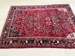 4’7′ x 7’8″ Heriz design carpet – Hand knotted ***REDUCED***
