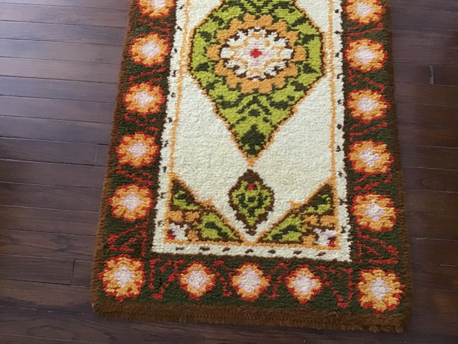 VTG SCANDINAVIAN (SWEEDISH )MEDALLION RYA RUG,DEEP PILE gallery