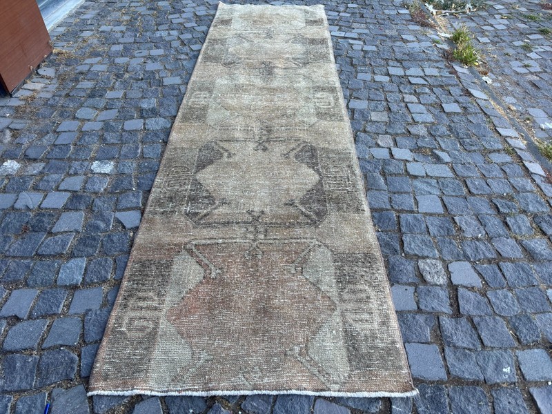 Bohemian rugs, Runner rug, Handmade, Turkish rug, Vintage, Wool | 3,0 x 10,9 ft gallery