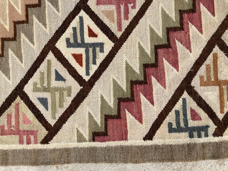 Vintage Navajo Handwoven Beautiful Native American Rug Carpet 147x56 cm gallery