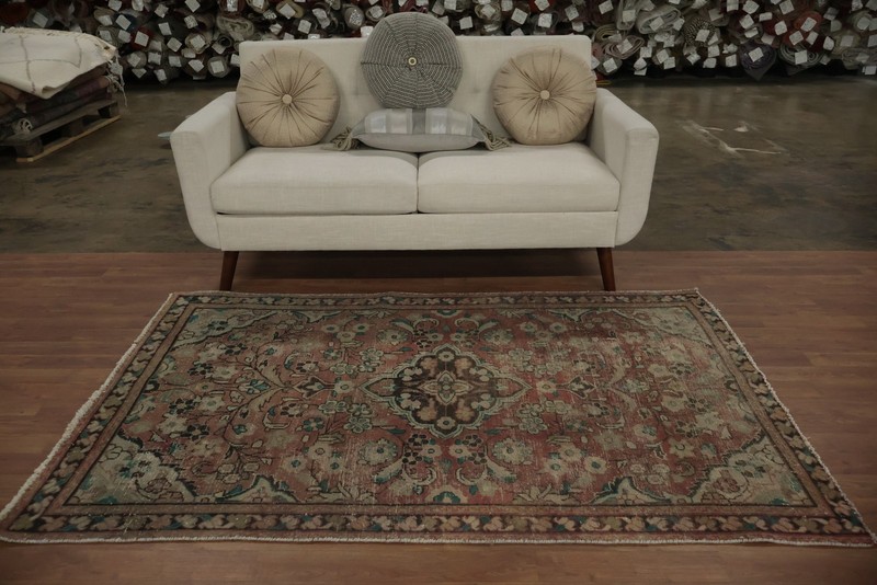 Traditional Handmade Vintage Rug 4x6 with Timeless Artistic Design Wool Carpet gallery